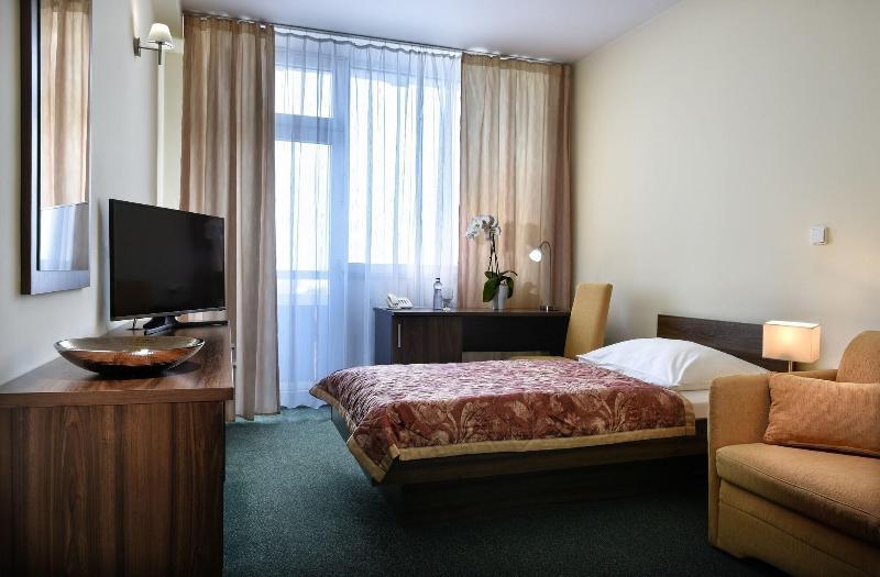 Hotel Magnolia Pieszczany Zewnętrze zdjęcie