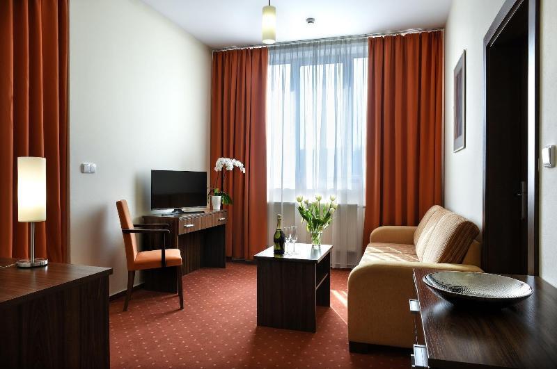 Hotel Magnolia Pieszczany Zewnętrze zdjęcie