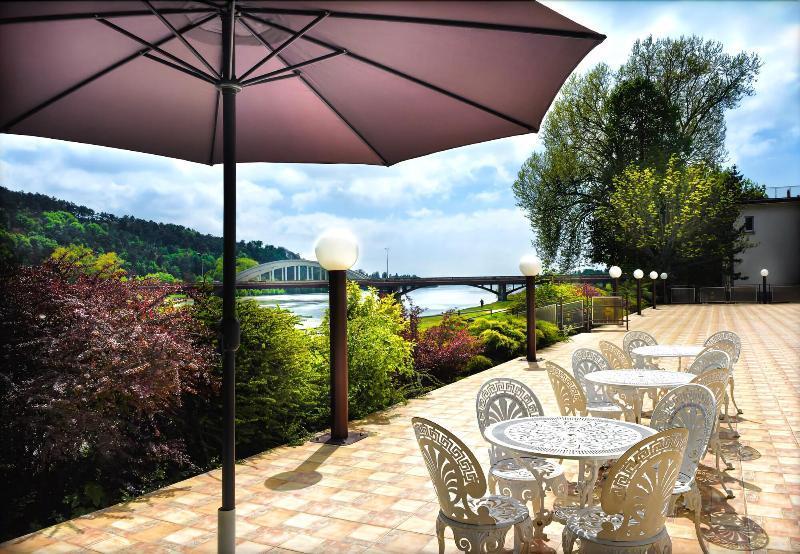 Hotel Magnolia Pieszczany Zewnętrze zdjęcie