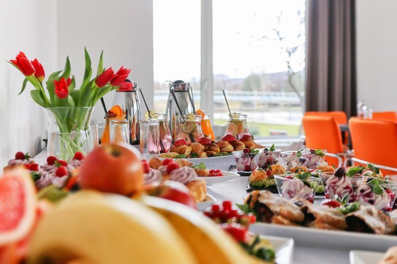 Hotel Magnolia Pieszczany Zewnętrze zdjęcie