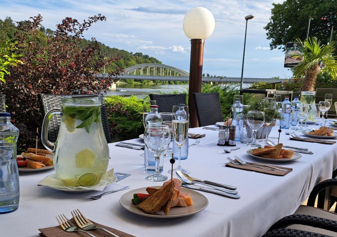 Hotel Magnolia Pieszczany Zewnętrze zdjęcie