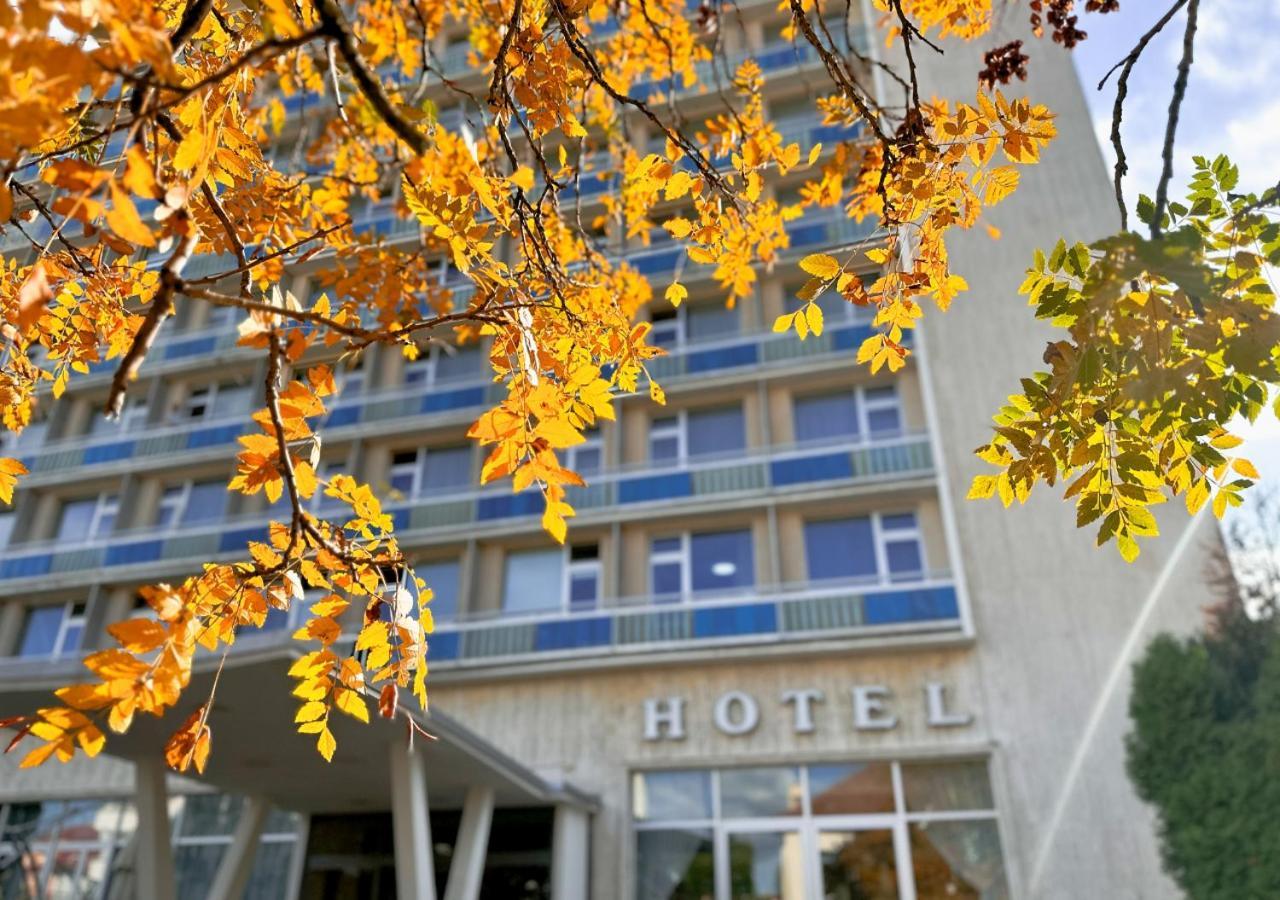 Hotel Magnolia Pieszczany Zewnętrze zdjęcie
