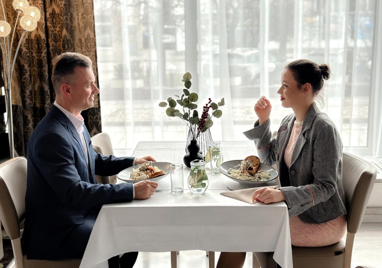 Hotel Magnolia Pieszczany Zewnętrze zdjęcie
